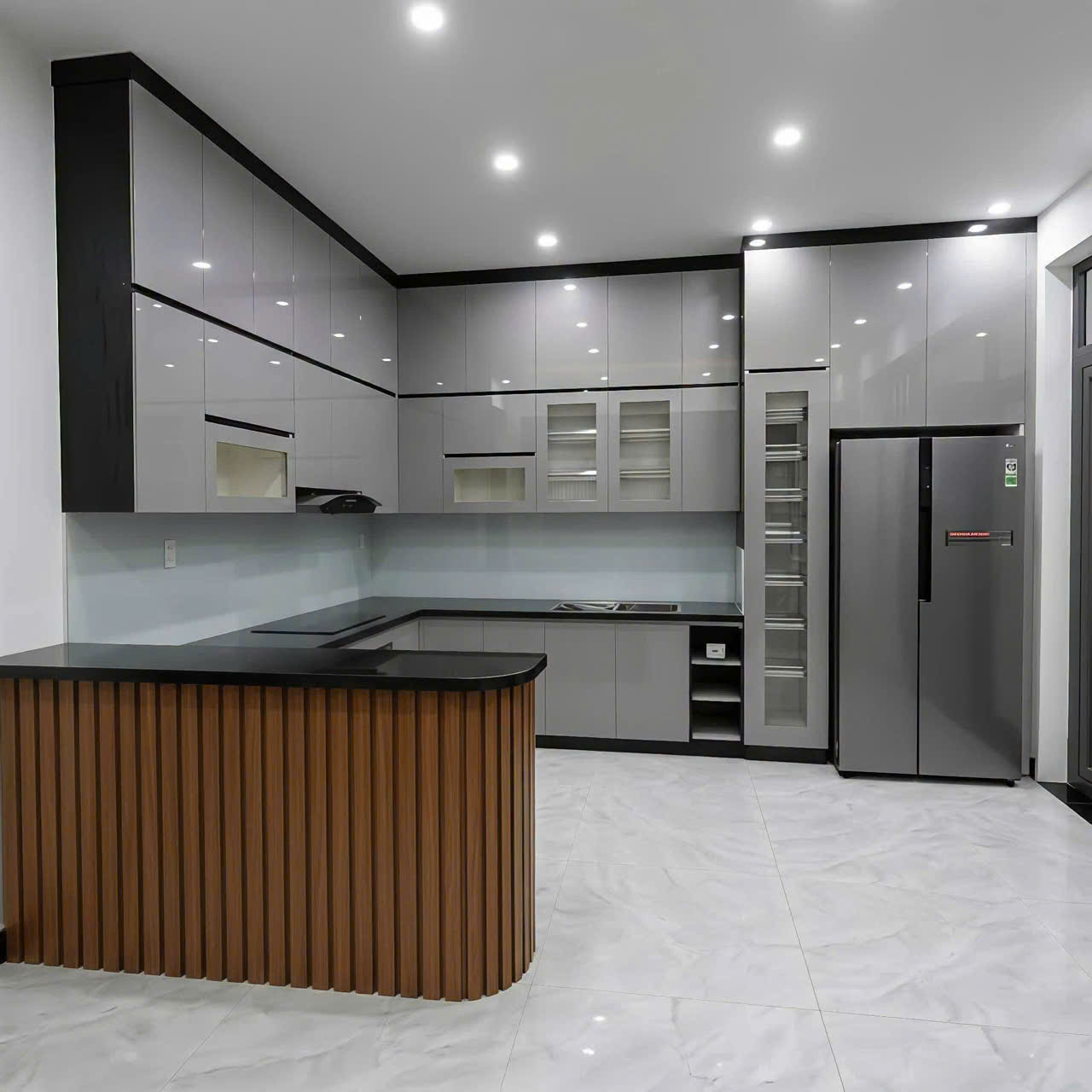 TỦ BẾP NHỰA - TBN20